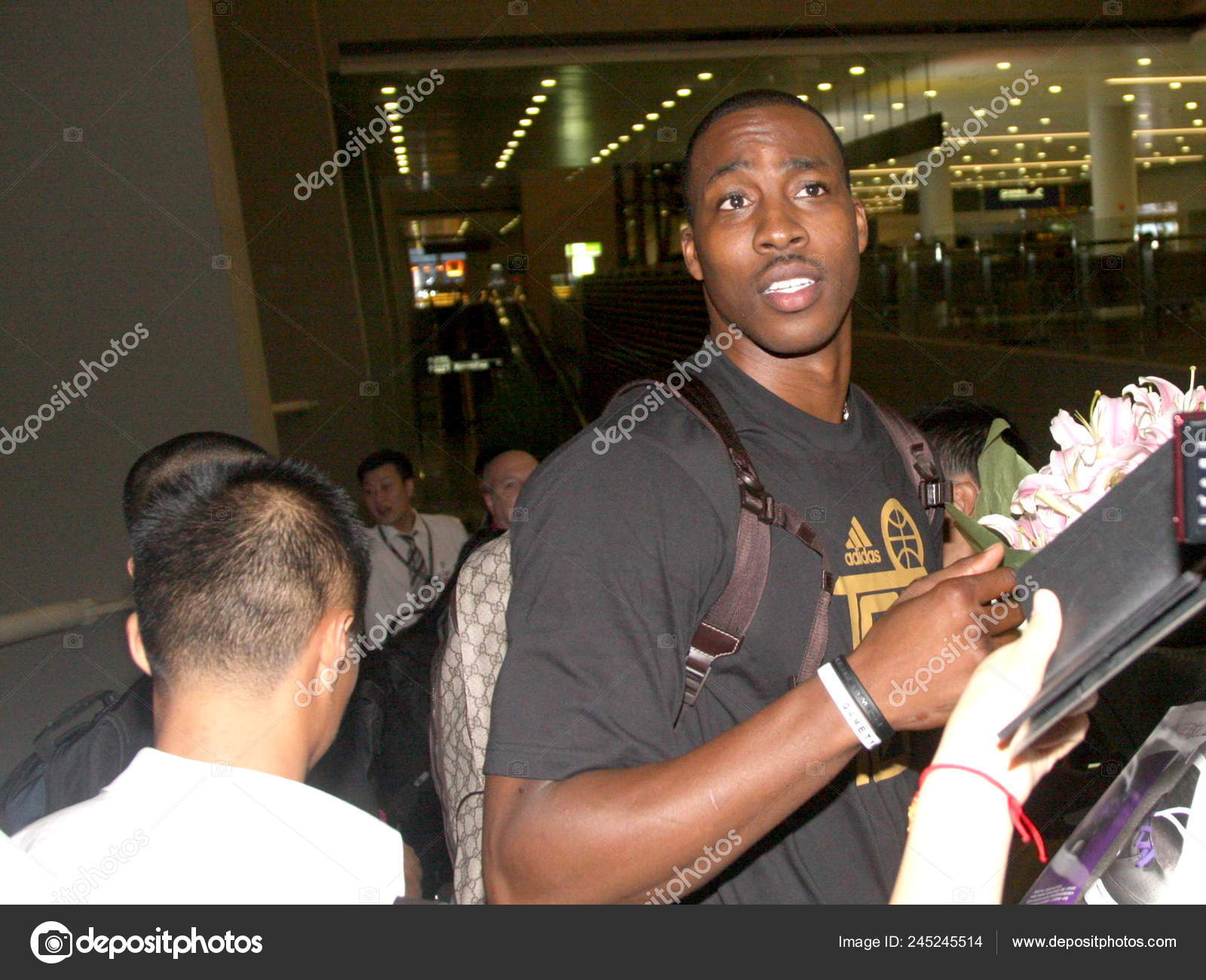 Nba Player Dwight Howard Orlando Magic Tries Dunk Campaign Shanghai – Stock  Editorial Photo © ChinaImages #245259384