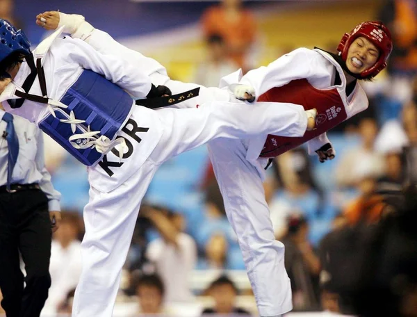 Chinas Chen Zhong Rechts Und Han Jin Sun Aus Südkorea — Stockfoto