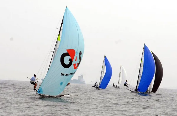 Concurrenten Van 49Er Klasse Concurreren Tijdens Eerste Race Dag Van — Stockfoto