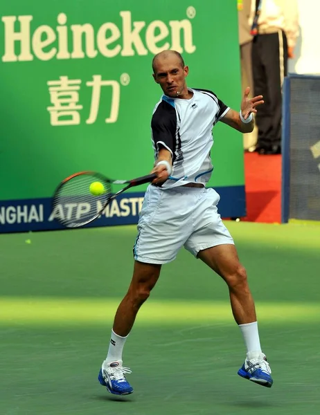 Nikolay Davydenko Ryssland Returnerar Ett Skott Mot Fernando Gonzalez Chile — Stockfoto