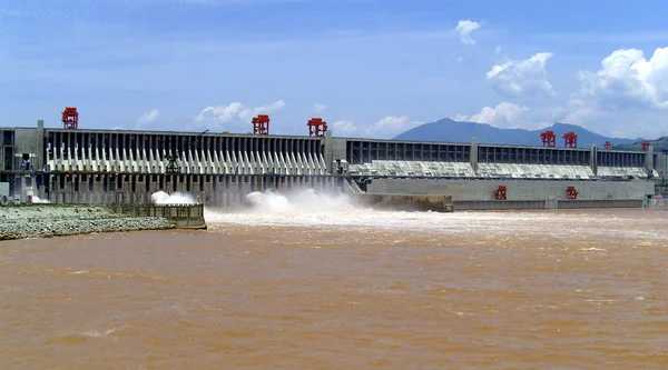 Yichang Hubei Eyaletindeki Boğaz Barajı Nın Görünümü Temmuz 2006 — Stok fotoğraf