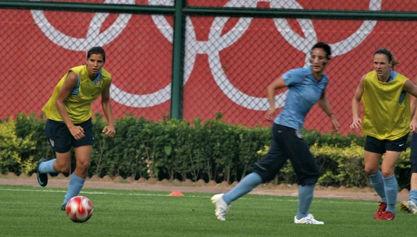 Abd Ulusal Kadın Futbol Takımı Bir Eğitim Oturumu Sırasında Qinhuangdao — Stok fotoğraf