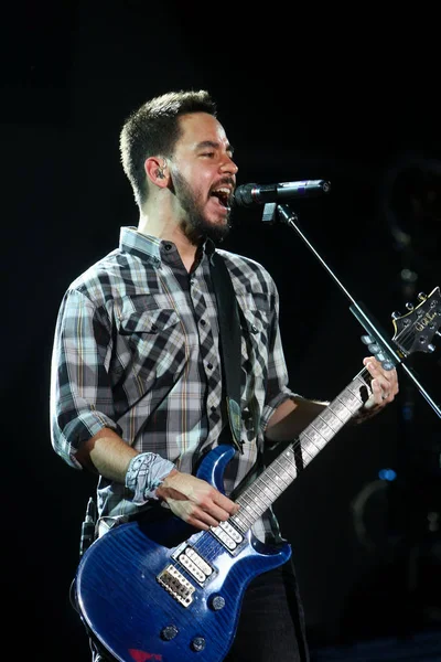 Mike Shinoda Banda Rock Estadounidense Linkin Park Actúa Durante Concierto — Foto de Stock