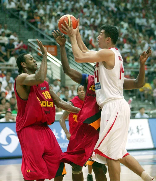 Zhizhi 2008 Fiba 2008 다이아몬드 Mens 농구의 Angolas 고메스 그리고 — 스톡 사진