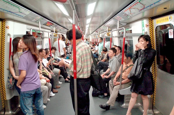 Pasajeros Compartimiento Del Metro Hong Kong —  Fotos de Stock