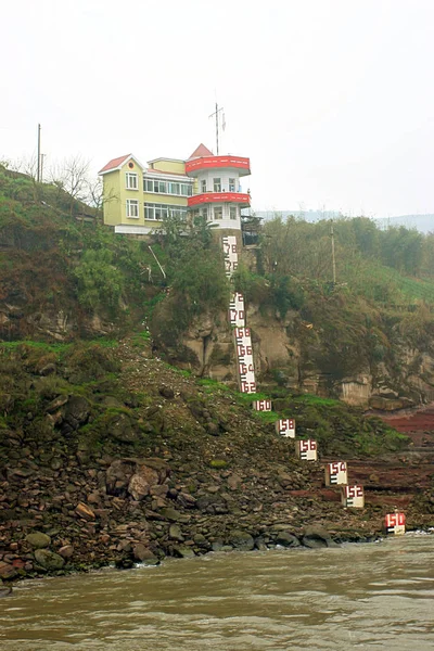 Letreros Que Marcan Nivel Del Agua Del Río Yangtze Erigido — Foto de Stock