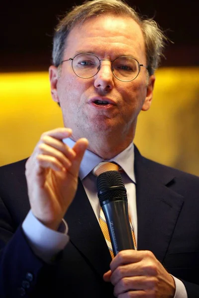 Eric Schmidt Director Ejecutivo Google Habla Durante Una Conferencia Prensa — Foto de Stock