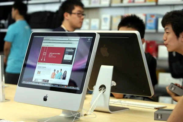 Clientes Chineses Gostam Produtos Apple Loja Principal Maçãs Também Sua — Fotografia de Stock