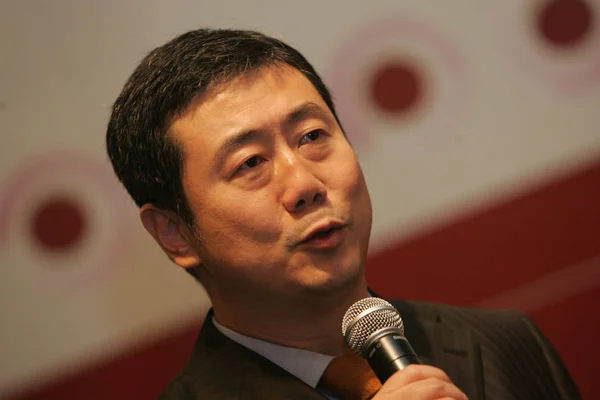 Fil China Central Television Ankare Fang Hongjin Talar Ett Företag — Stockfoto