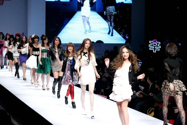 Modelle Cinesi Sfilano Beijing Girl Fashion Show Durante China Fashion — Foto Stock