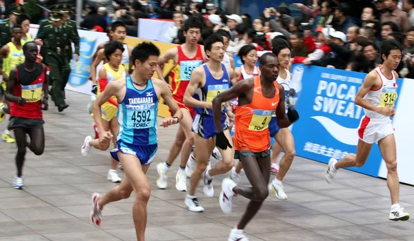 Résztvevők Futtatása Közben 2009 Toray Kupa Shanghai Nemzetközi Maraton Sanghaj — Stock Fotó