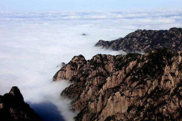 Vue Mer Nuageuse Montagne Jaune Mont Huangshan Mont Huang Dans — Photo