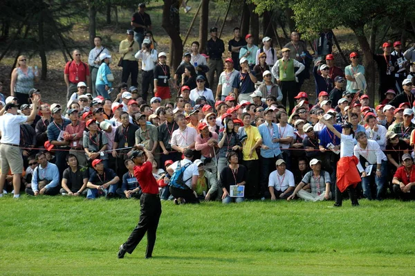 Světový Golfista Číslo Jedna Tiger Woods Usa Hraje Panák Během — Stock fotografie