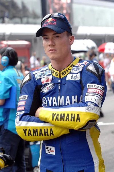 Brytyjski Kierowca Motogp James Toseland Tech Yamaha Team Stawia Przed — Zdjęcie stockowe