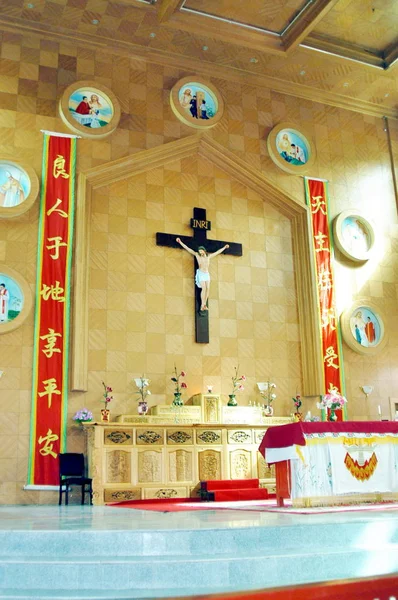 Vnitřní Část Yanjingské Katolické Církve Janjingské Vesnici Mangkang County Jihozápadní — Stock fotografie