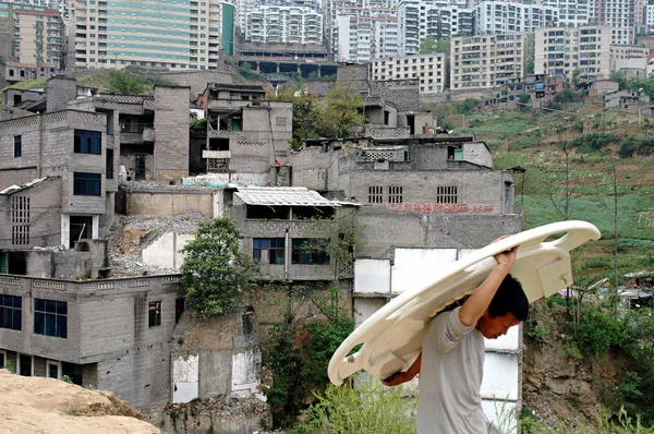 Çinli Bir Göçmen Chongqing 2005 Yılında Boğazlar Barajı Projesi Için — Stok fotoğraf