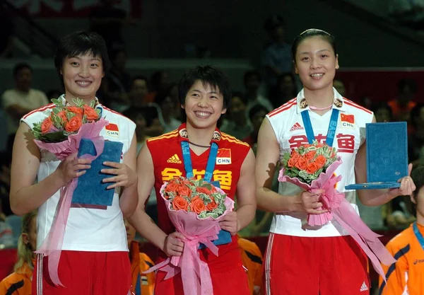 Lewej Chinas Yang Hao Zhang Xian Wei Qiuyue Pozować Podium — Zdjęcie stockowe