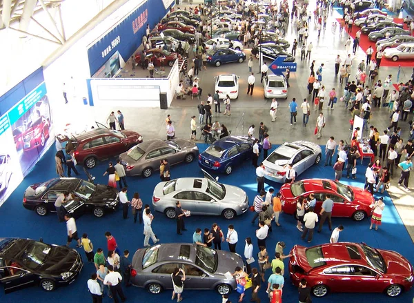 Multitud Visitantes Son Vistos Durante Una Exposición Automóviles Nanjing Provincia — Foto de Stock