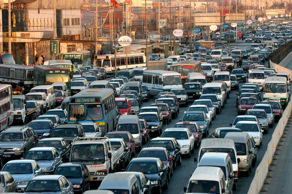 Coches Autobuses Son Detenidos Por Atasco Tráfico Calle Durante Hora Fotos de stock