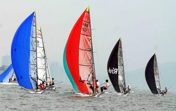 Competitors 49Er Class Compete First Racing Day 2007 Qingdao International — Stock Photo, Image