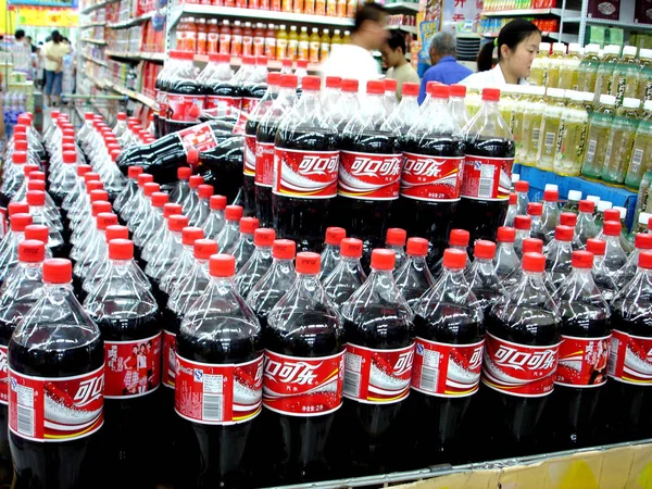 Pohled Láhve Coca Cola Prodeji Supermarketu Huaibei Východní Chinas Anhui — Stock fotografie