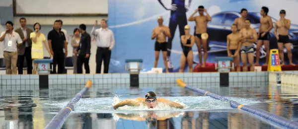 Pływanie Superstar Michael Phelps Pływa Podczas Kampanii Promującej Mazda Hangzhou — Zdjęcie stockowe