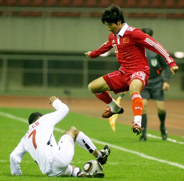 Chinas Rong Hao Top Jumps Amer Deeb Jordan Friendly Match — Stock Photo, Image