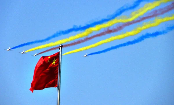 Kinesiska Militära Jets Flyga Över Den Kinesiska Flaggan Militärparad Den — Stockfoto