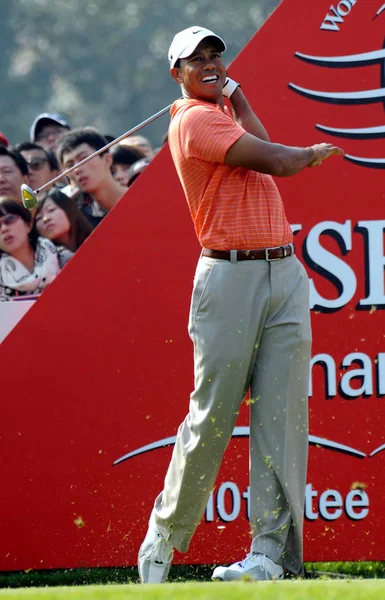Golfista Número Mundial Tiger Woods United States Tees Durante Primeira — Fotografia de Stock