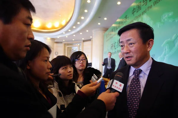 Fläkt Gang Rådgivare Till Kinas Central Bank Besvarar Frågor Efter — Stockfoto