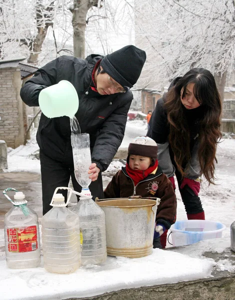 Anwohner Stehen Schlange Guiyang Der Hauptstadt Der Südwestchinesischen Provinz Guizhou — Stockfoto