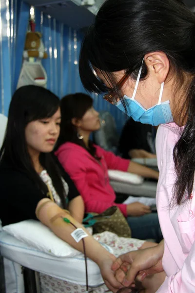 Cidadãos Chineses Locais Doam Sangue Para Pessoas Feridas Áreas Atingidas — Fotografia de Stock