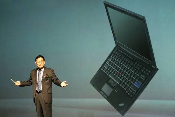Xiaohui Gerente Geral Divisão Vendas Notebooks Lenovo Fala Durante Cerimônia — Fotografia de Stock