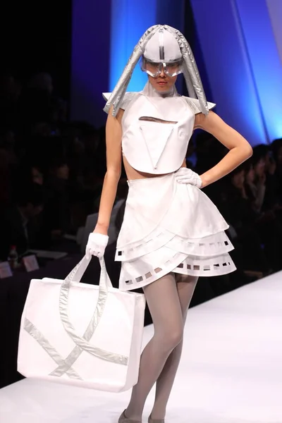 Una Sfilata Modelle All Aimer Chinese Fashion House Invitational Contest — Foto Stock