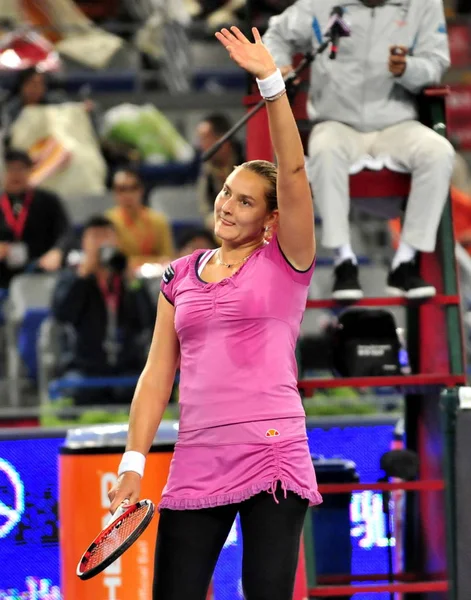 Die Russin Nadja Petrowa Feiert Nach Ihrem Sieg Über Serena — Stockfoto