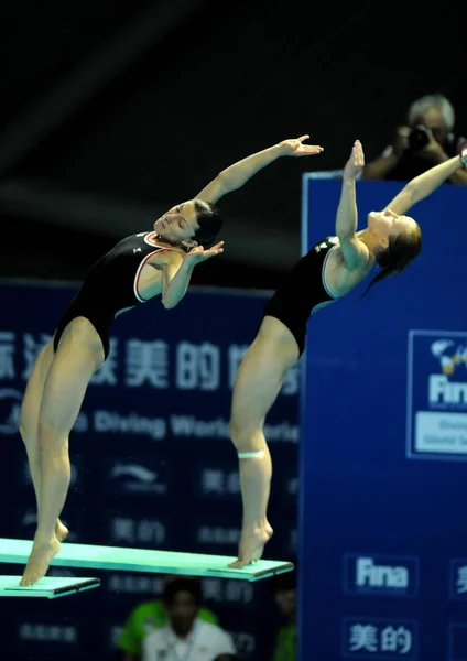 Russland Anastasia Pozdniakova Und Yulia Pakhalina Während Der Synchro Sprungbrett — Stockfoto