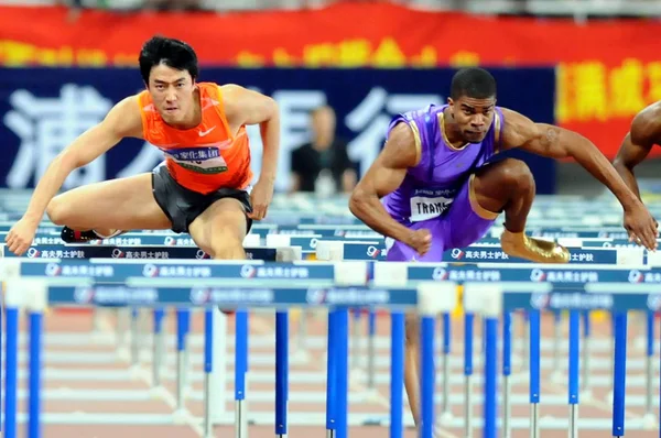 Chinas Liu Xiang Vänster Och Terrence Trammell Amerikanska Tävlar Mens — Stockfoto