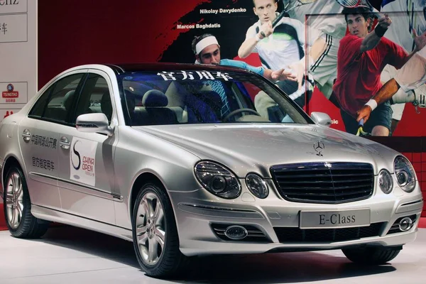 Carro Mercedes Benz Class Mostra Uma Conferência Imprensa Para Anúncio — Fotografia de Stock