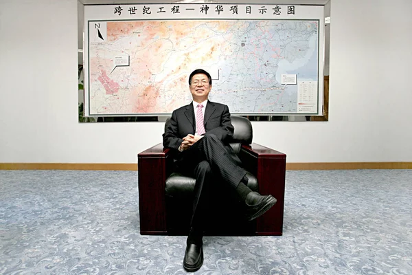 Chen Biting Předseda Shenhua Group Během Rozhovoru Jeho Kanceláři Pekingu — Stock fotografie