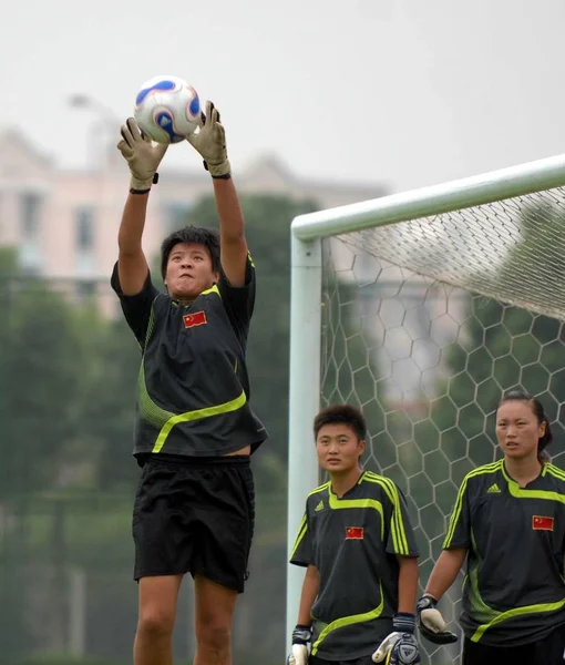 Left Goalkeepers Zhang Yanru Meishuang Han Wenxia Training Session Chinese — Stock Fotó