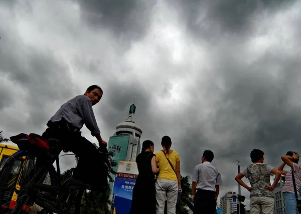 Ciężkie Chmury Zbierają Się Nad Xiamen Południowo Wschodnia Prowincja Chinas — Zdjęcie stockowe