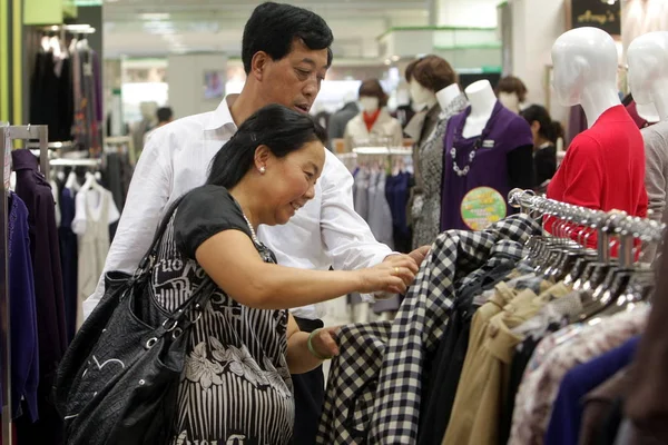 Kinesiska Shoppare Köper Plagg Shanghai Department Store Nationaldagen Semester Shanghai — Stockfoto