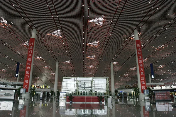 Vue Intérieur Nouveau Terminal Aéroport International Pékin Février 2008 — Photo