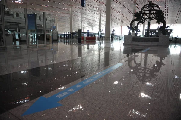 Interior Terminal Aeroporto Internacional Pequim Capital Pequim Janeiro 2008 — Fotografia de Stock