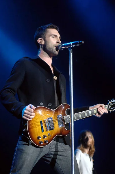 Cantante Adam Levine Banda Rock Estadounidense Maroon Actúa Durante Concierto — Foto de Stock