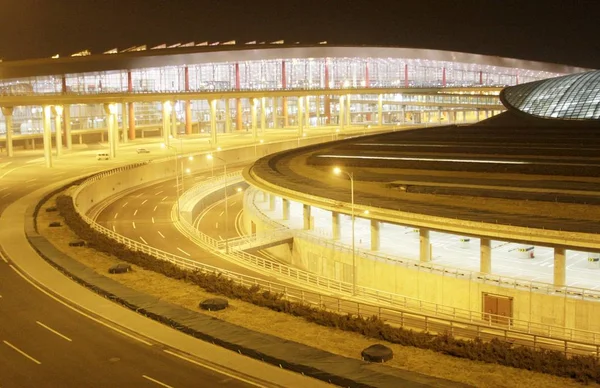 Нічний Погляд Терміналу Міжнародному Аеропорту Пекін Капітал Пекіні Лютого 2008 — стокове фото