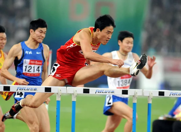 상하이의 Xiang 일요일 2009 게임의 Mens 110M 결승전에서 앞면과 — 스톡 사진