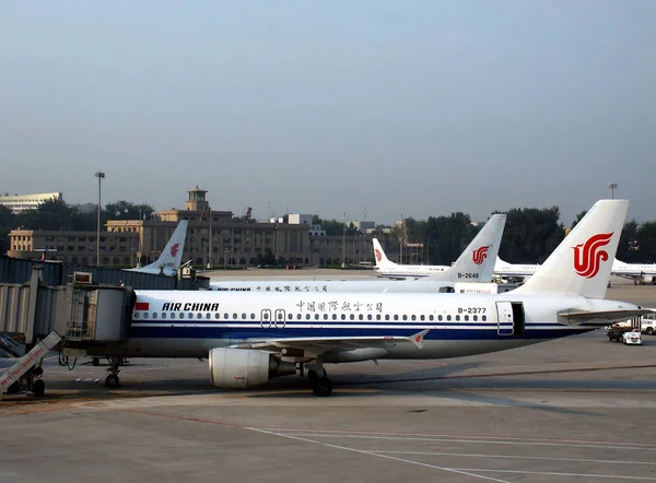 Взгляд Самолеты Air China Международном Аэропорту Пекина Августа 2005 — стоковое фото