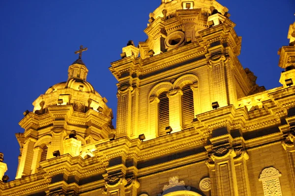 Vista Nocturna Catedral San Josefo Iglesia Del Este Calle Comercial — Foto de Stock
