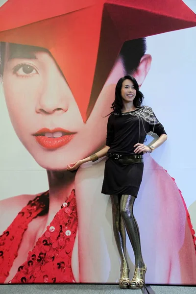 Hong Kong Sångerskan Och Skådespelerskan Karen Mok Utgör Presskonferens För — Stockfoto